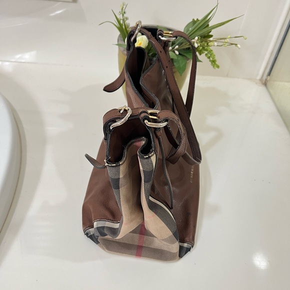 , Burberry Medium Tote hazel color, size 9.25x7.5 wide.Leather and fabric - Picture 7 of 7